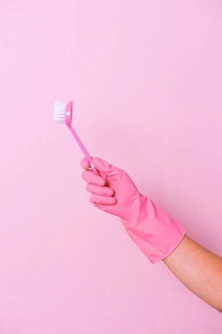 Cleaning time 🧼🤚 -- Thanks for visiting! Donations help & motivate me to keep uploading more 📸s. Even a buck or two helps. ➡️ https://www.buymeacoffee.com/uniqueton Found my photos useful? feel free to contact me about anything at email: uniquetonshots@gmail.com IG: @uniquetonshots